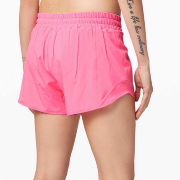 Lululemon Hotty Hot Short II *Long 4" LR - Picture 6 of 8